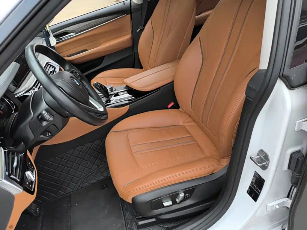 BMW 6 Series GT 2019 — фото 15