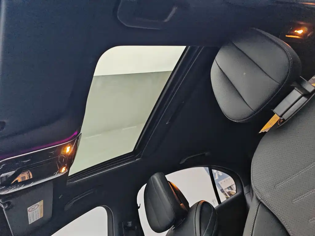 Mercedes-Benz C-Class 2022 — фото 18