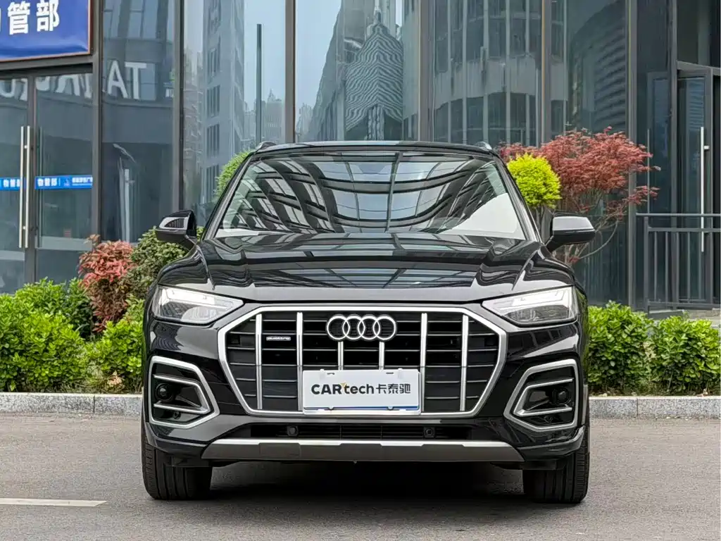 Audi Q5L 2022 — фото 2