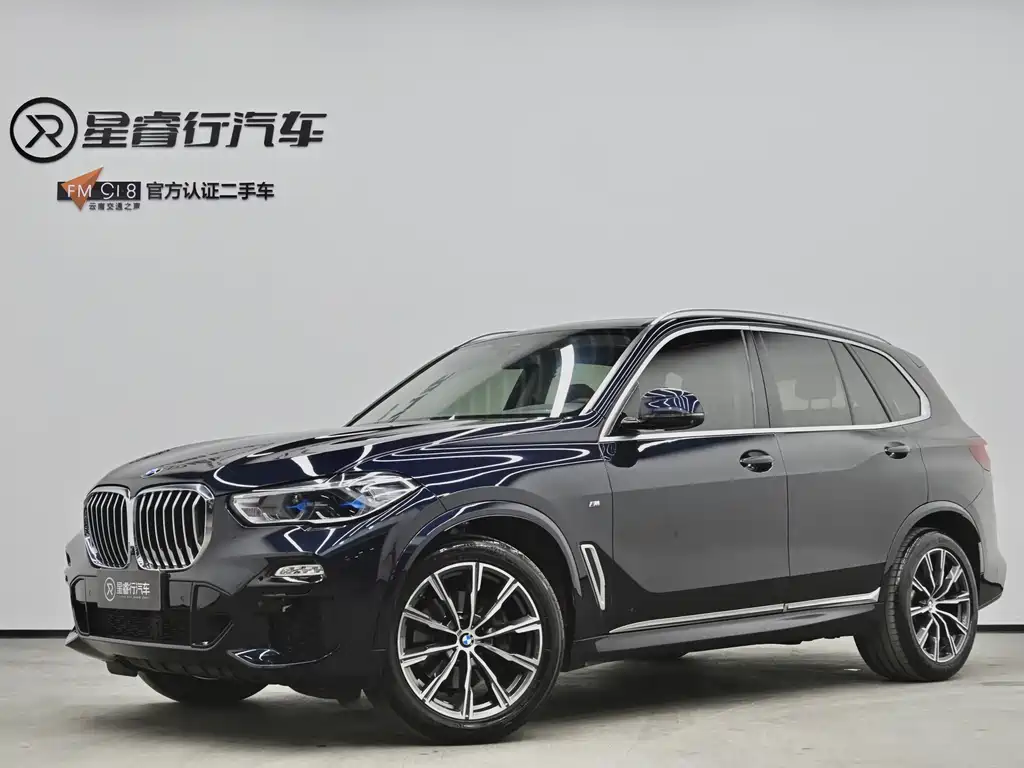 BMW X5 2021 — фото 1