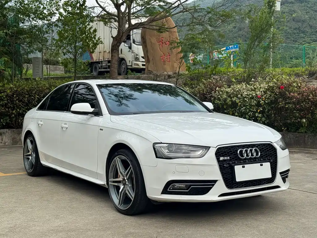 Audi A4L 2015 — фото 3