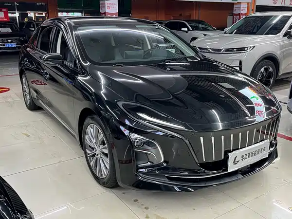 Hongqi E-QM5 2023