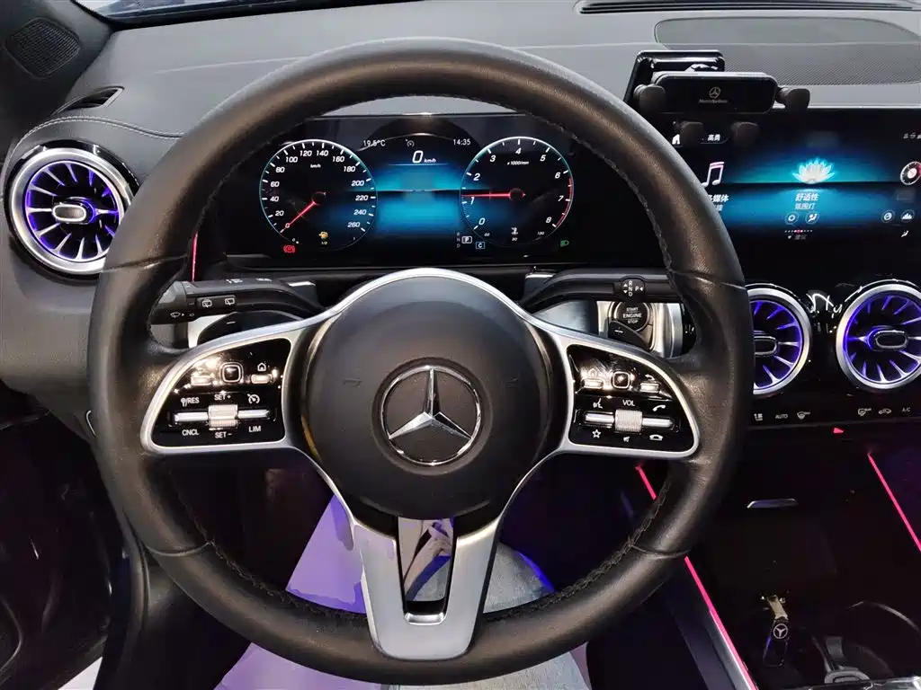 Mercedes-Benz GLB 2021 — фото 3