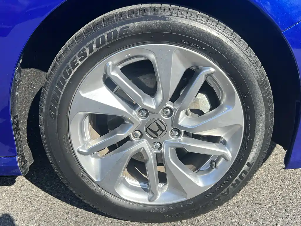 Honda Accord 2019 — фото 9