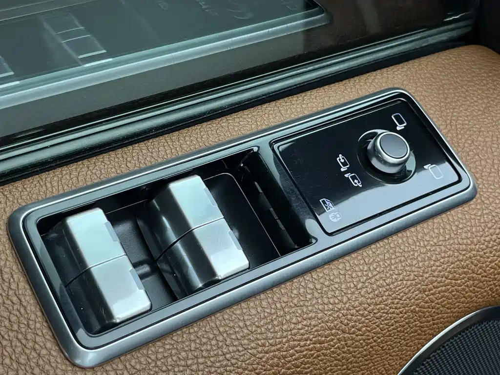 Land Rover Sport 2019 — фото 10