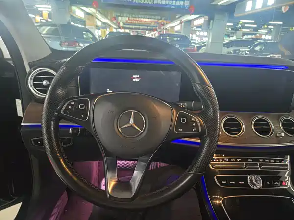 Mercedes-Benz E-Class 2016