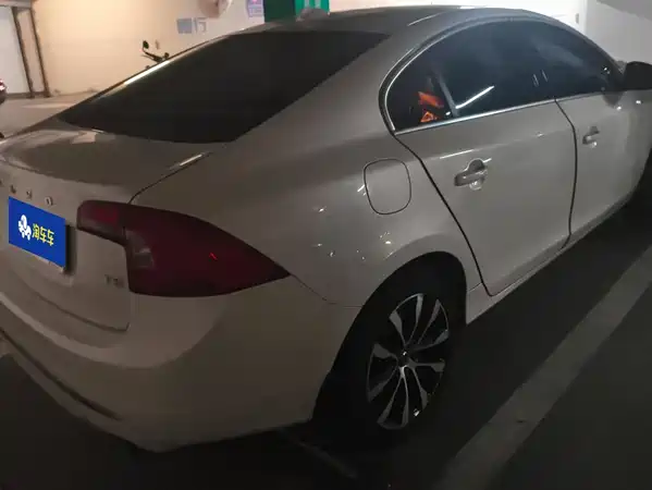 Volvo S60 2019