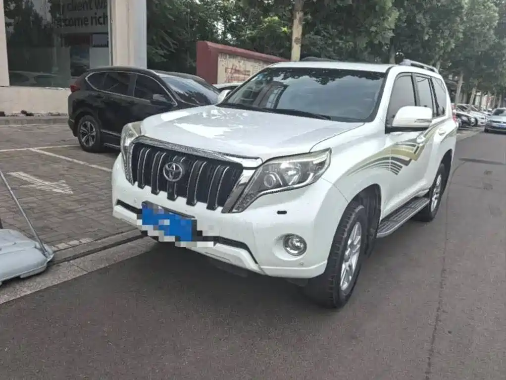 Toyota Prado 2017 — фото 1
