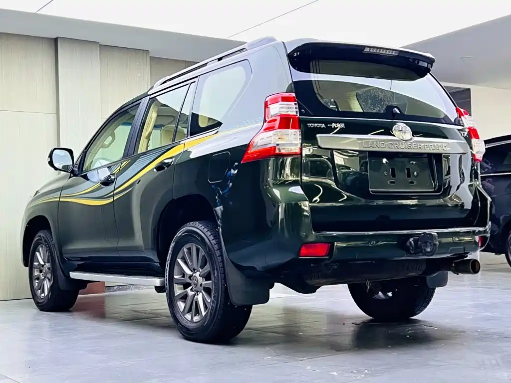 Toyota Prado 2016 — фото 6
