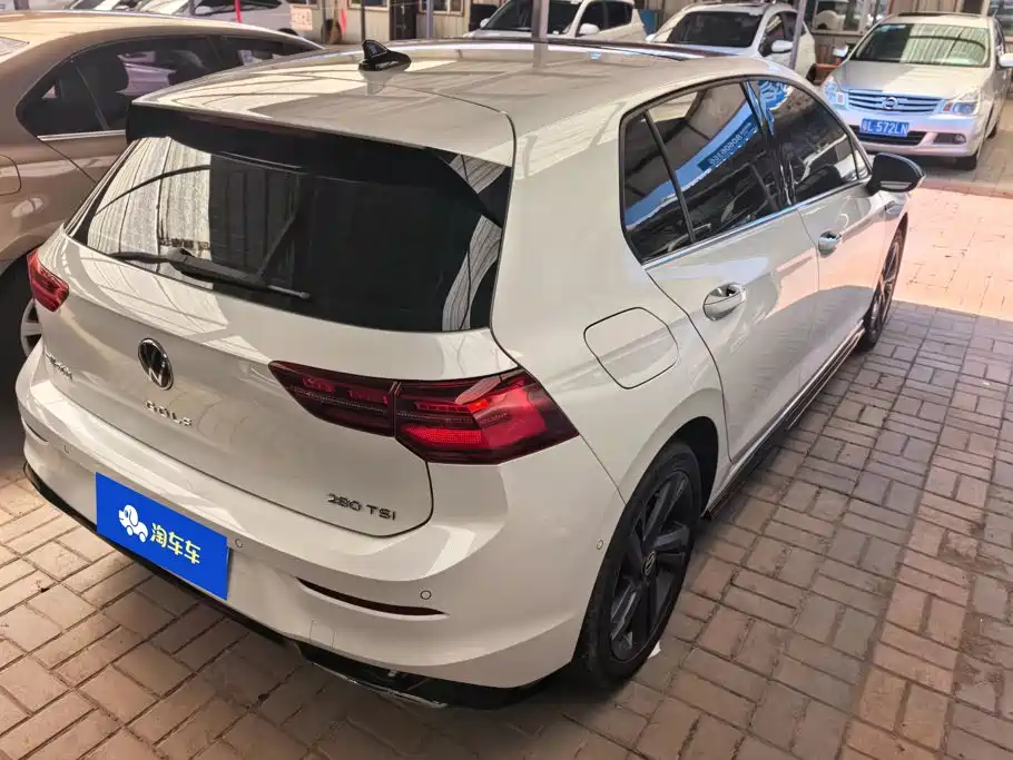 Volkswagen Golf 2023