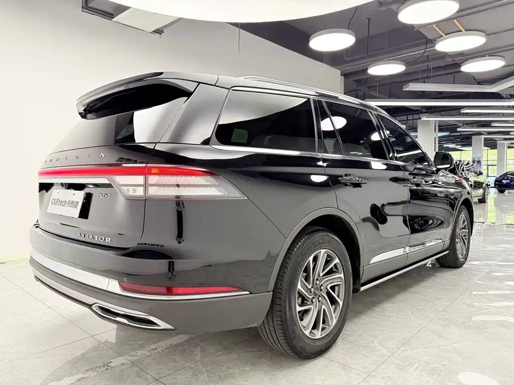 Lincoln Aviator 2023 — фото 6