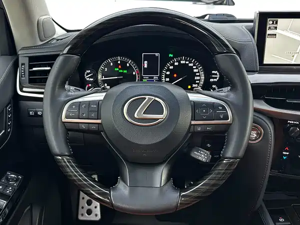 Lexus LX 2019