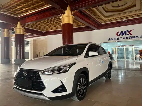 Toyota Yaris L 2023