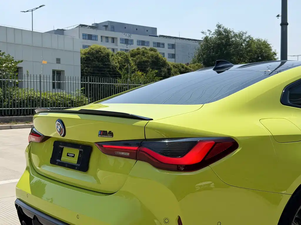 BMW M4 2023 — фото 25