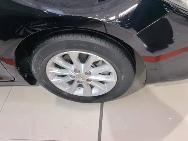 Toyota Camry 2015