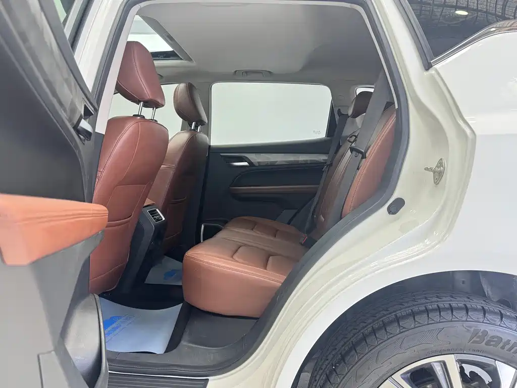 Geely Vision X6 2022 — фото 10