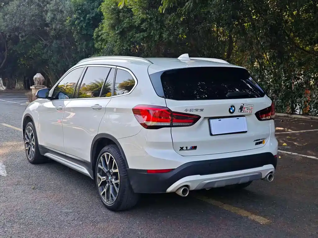 BMW X1 2021 — фото 9