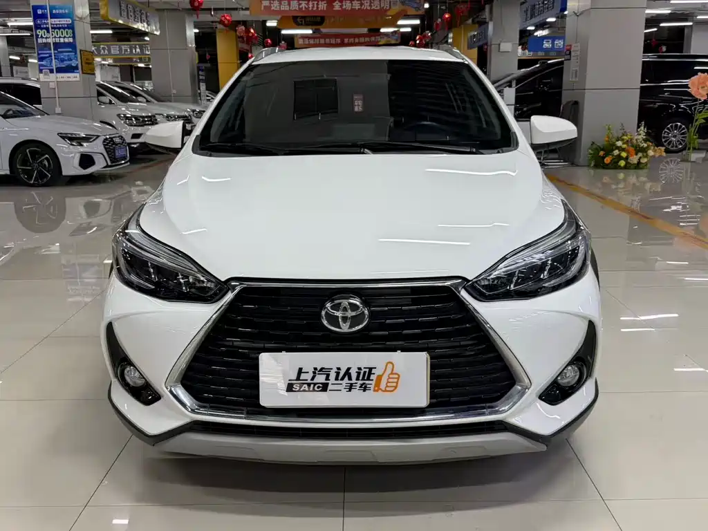 Toyota Yaris L 2023 — фото 2