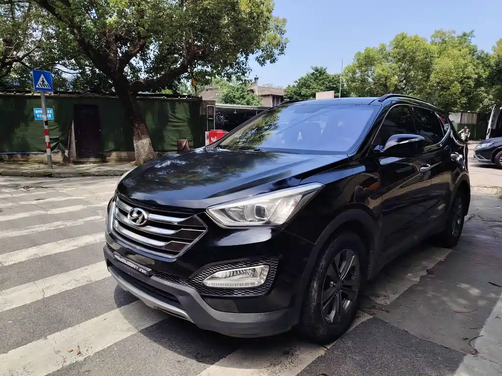 Hyundai Santa Fe 2013