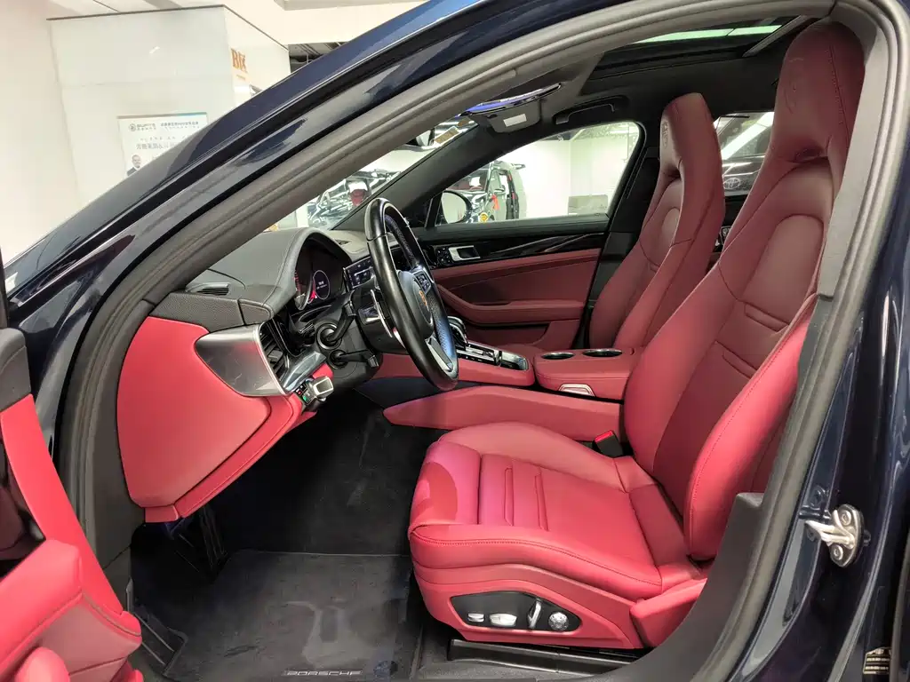Porsche Panamera 2018 — фото 14