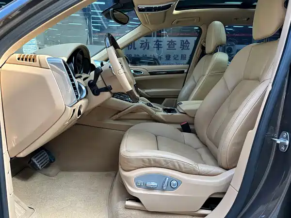 Porsche Cayenne 2013