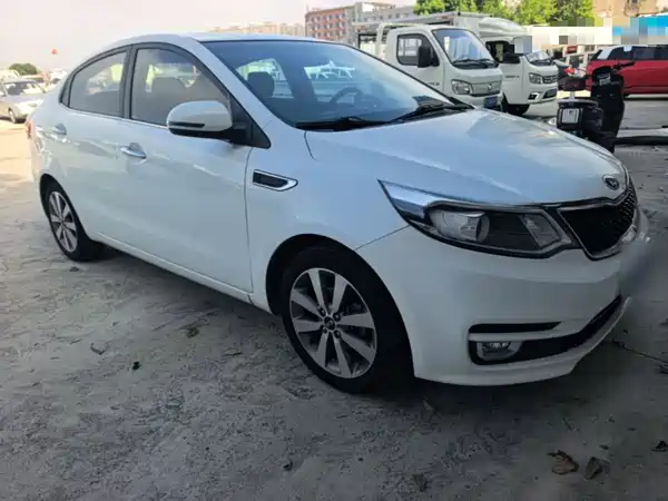 Kia K2 2015