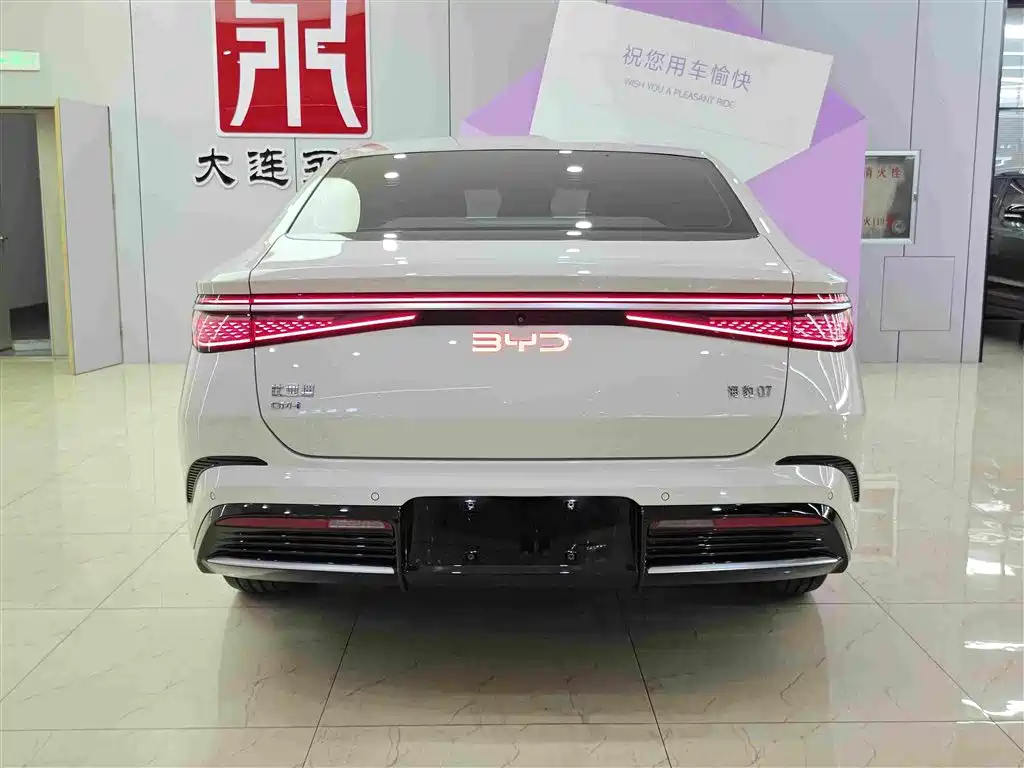 BYD Seal 07 DM-i 2024 — фото 5