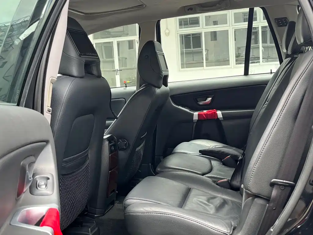 Volvo XC90 2008