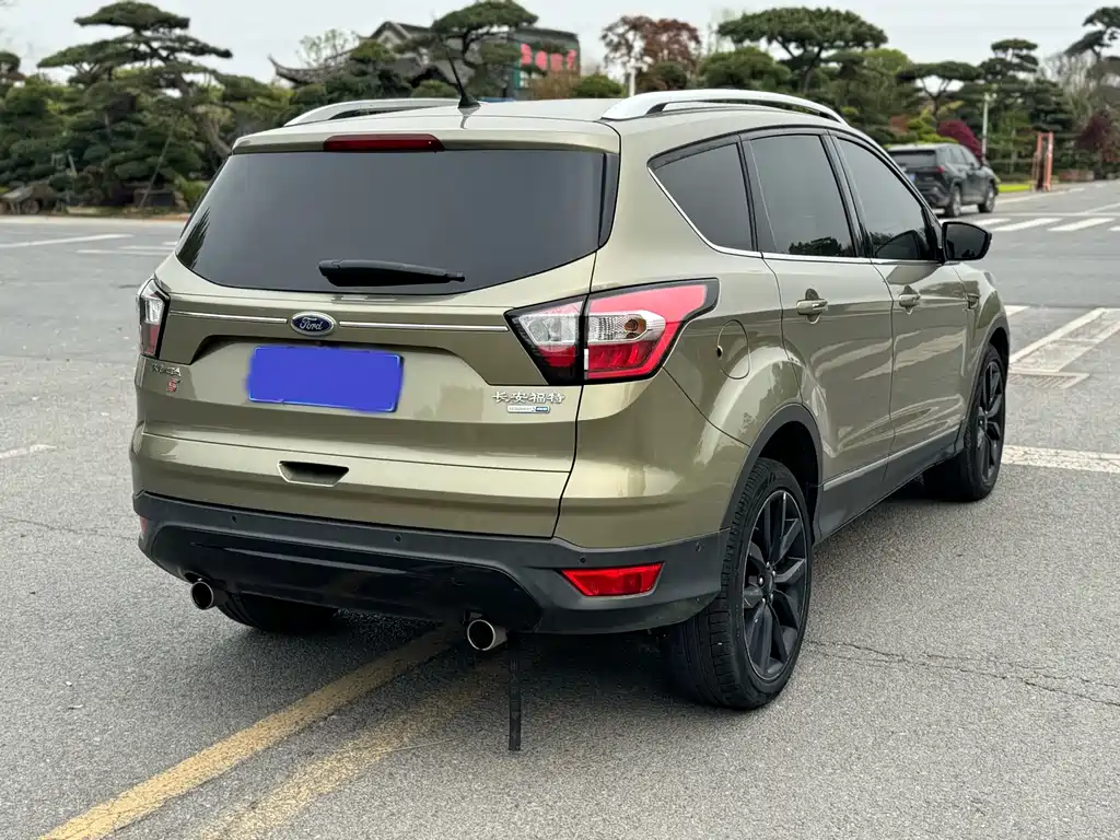 Ford Kuga 2018 — фото 12
