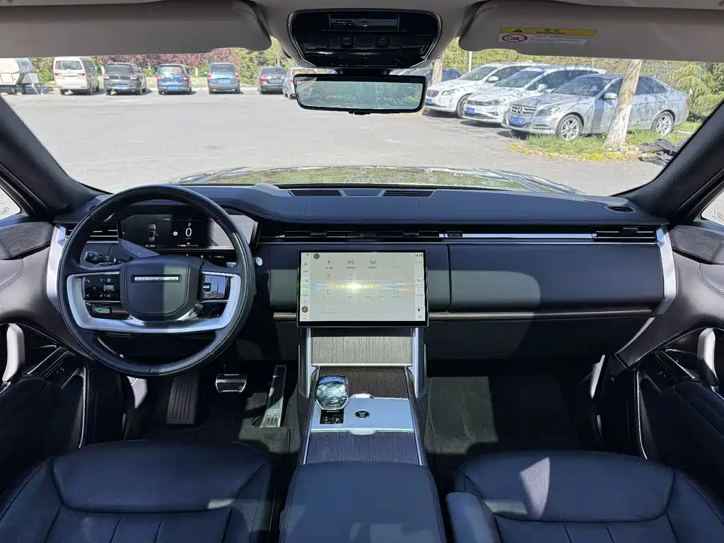 Land Rover Range Rover 2024 — фото 13