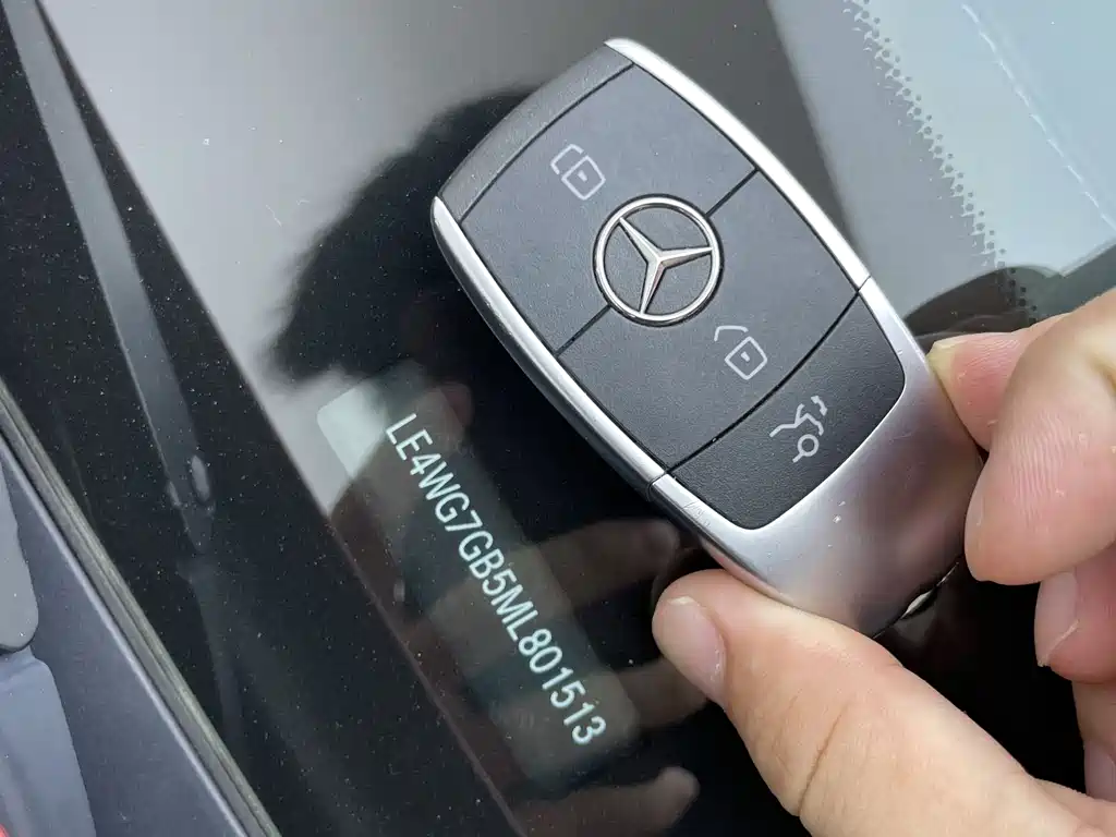 Mercedes-Benz C-Class 2020 — фото 31