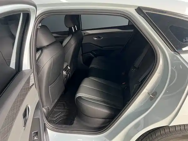 BYD Qin L 2025