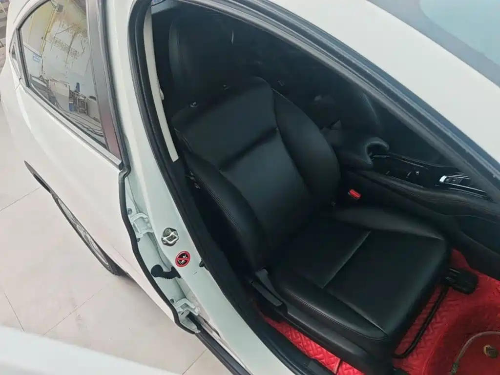 Honda Vezel 2022 — фото 25