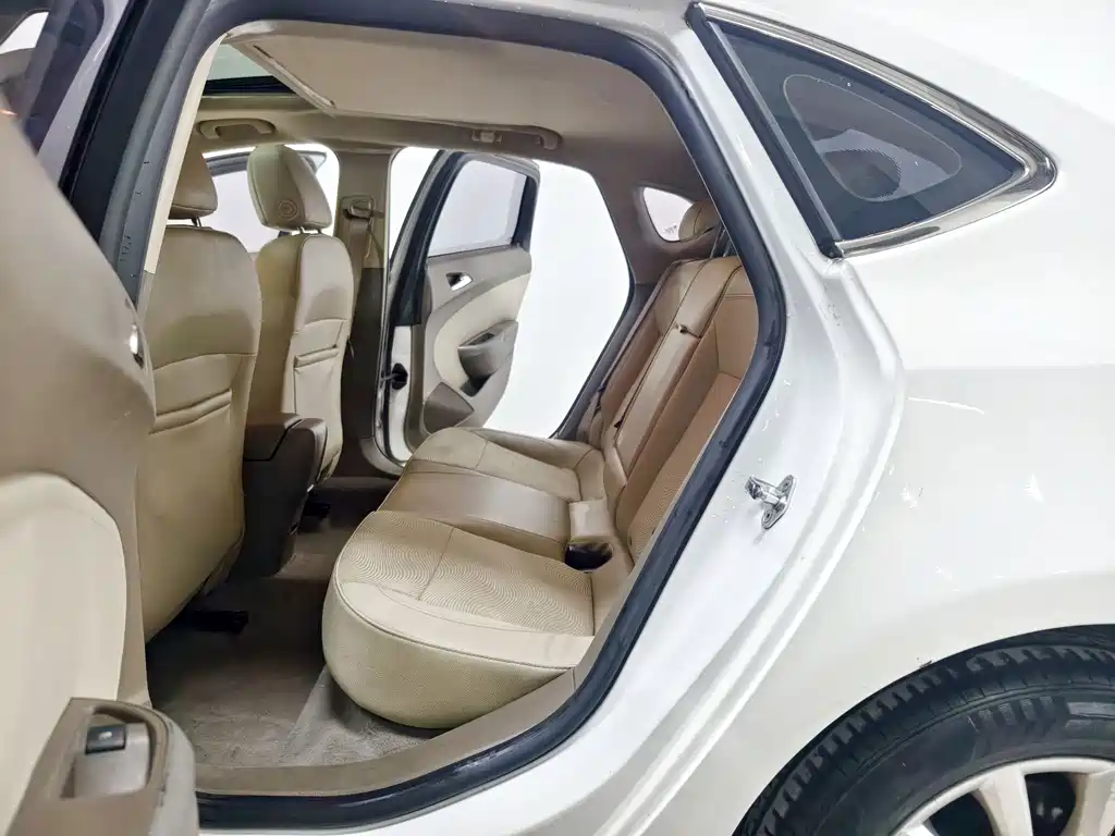 Buick Excelle GT 2013 — фото 13