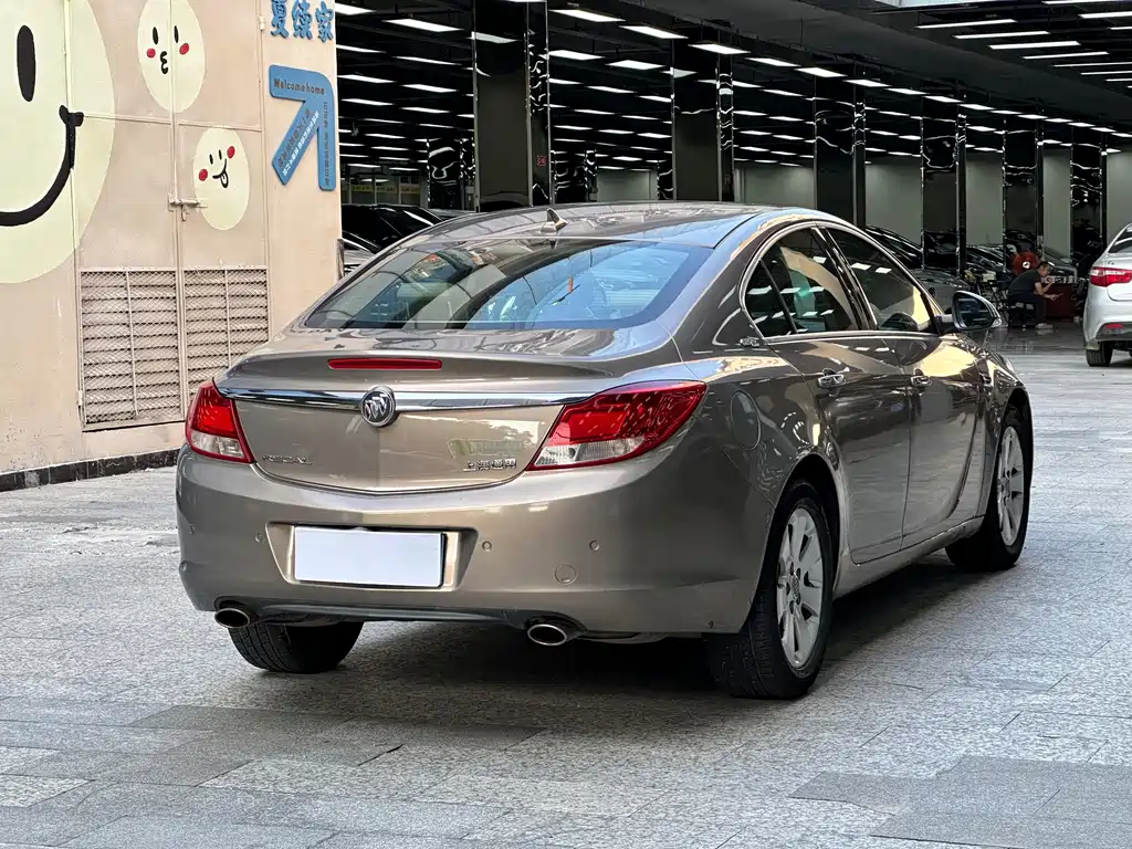 Buick Regal 2010 — фото 14