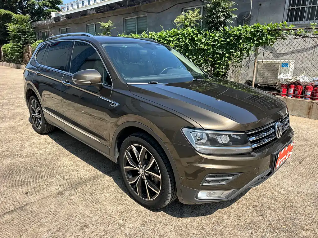 Volkswagen Tiguan L 2020 — фото 3