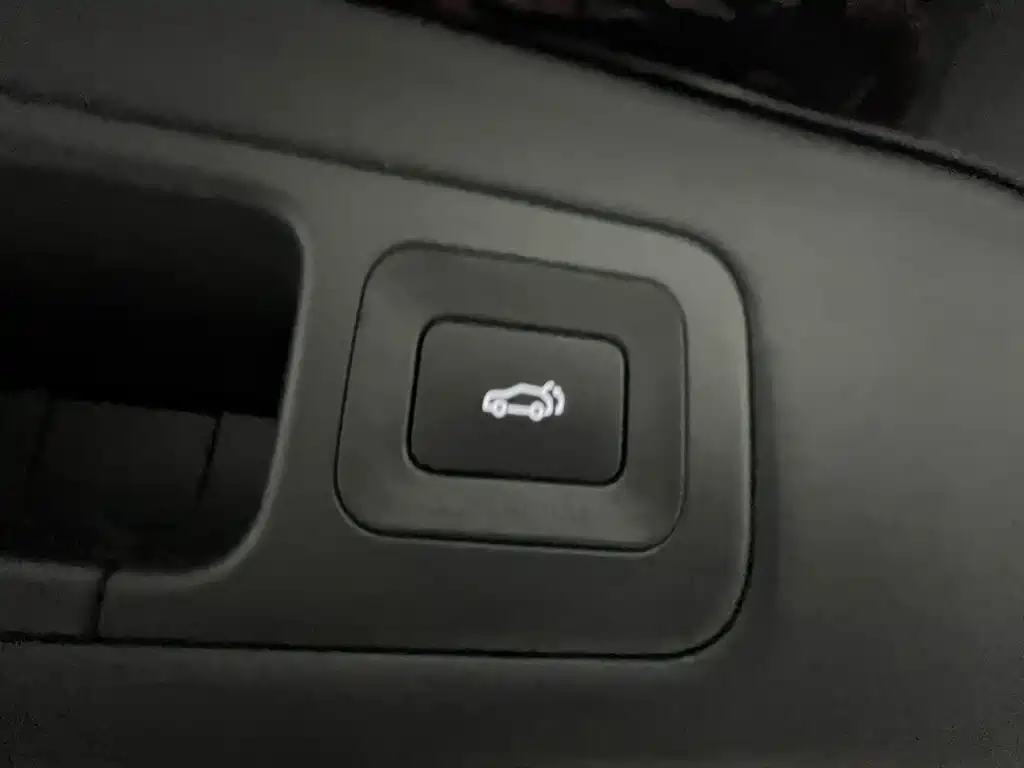 GAC Trumpchi M8 2023 — фото 18