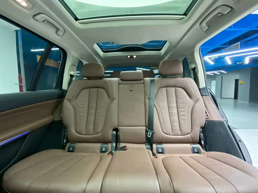 BMW X7 2022 — фото 23