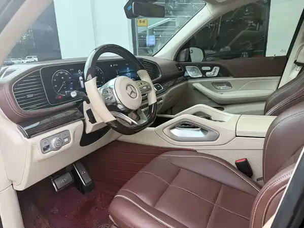 Mercedes-Benz GLS 2024