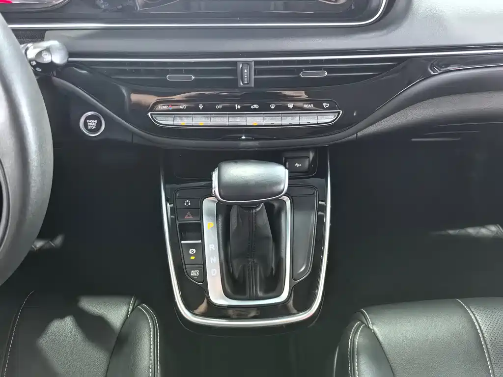 GAC Trumpchi M6 2021 — фото 16