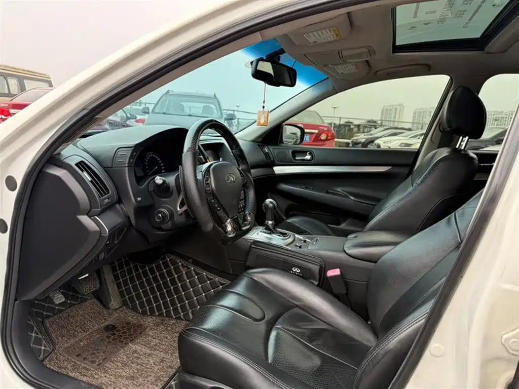 Infiniti G 2016