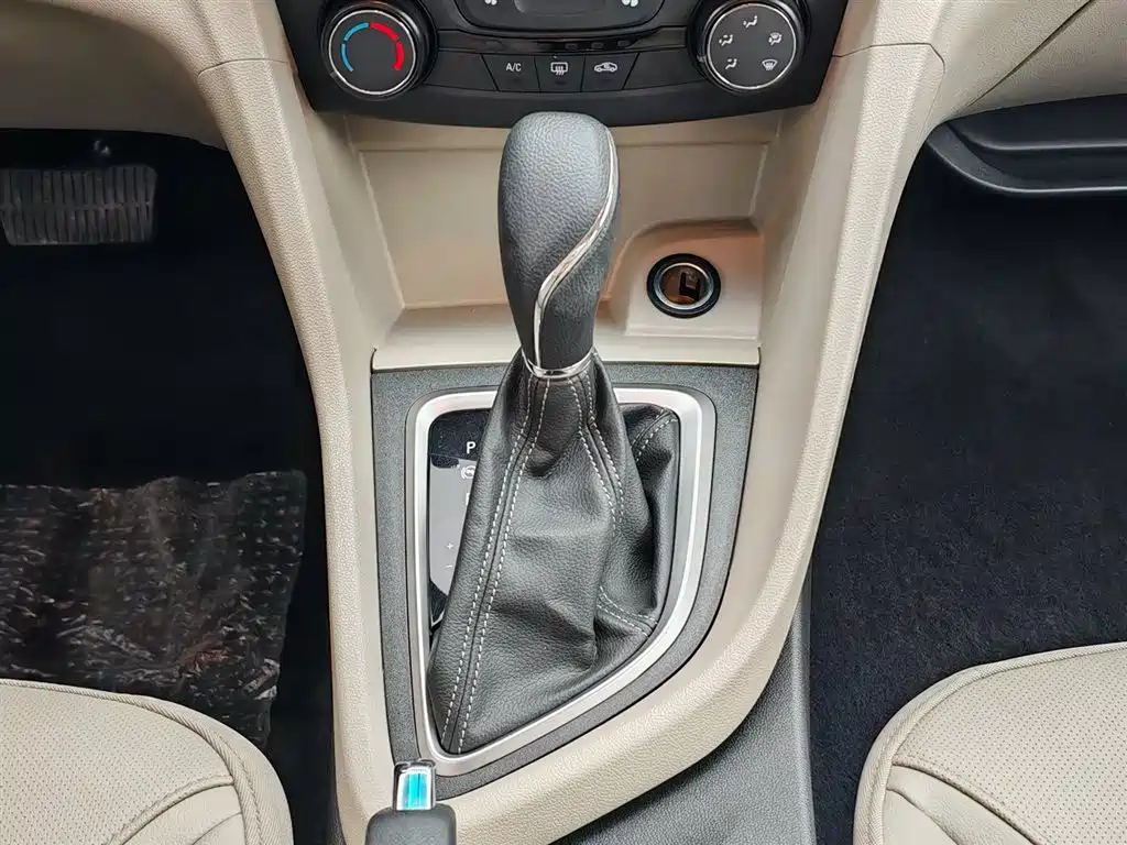 Buick Excelle 2020 — фото 13