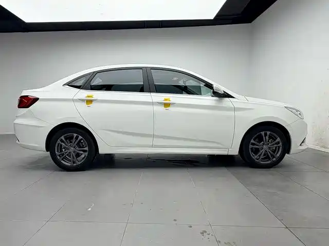 Changan Eado DT 2020 — фото 7