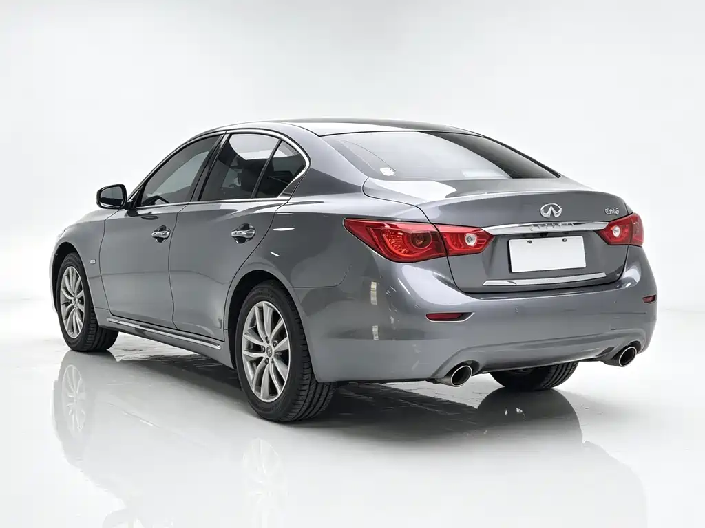 Infiniti Q50L 2016 — фото 22