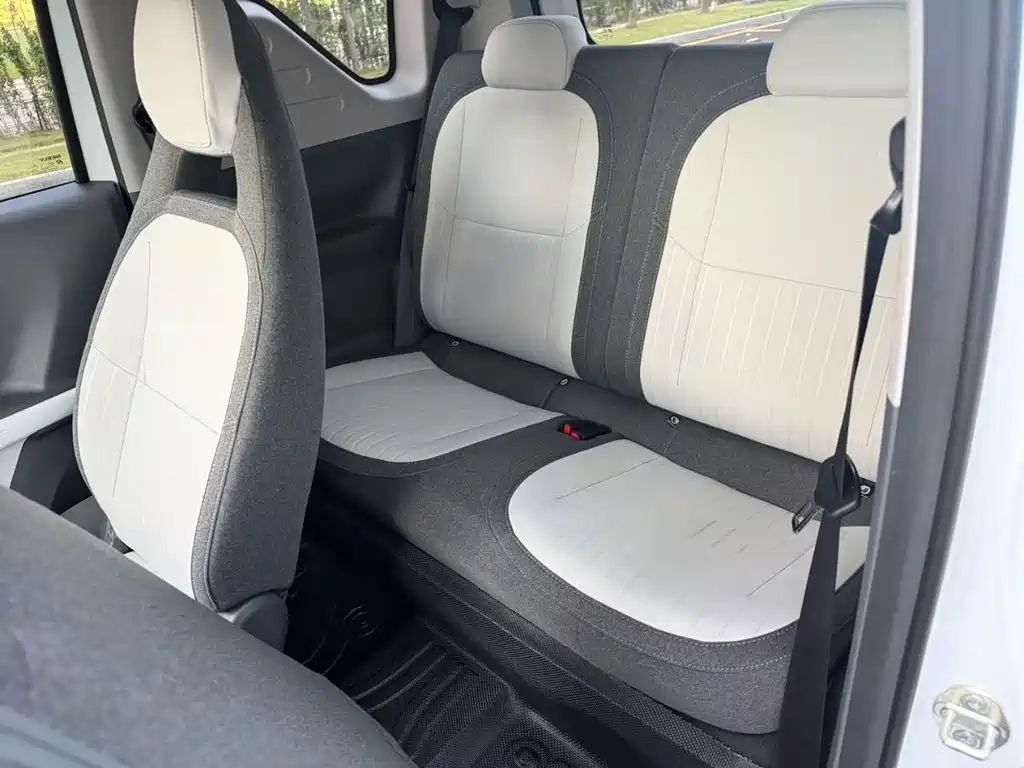 Geely Galaxy Panda 2025 — фото 10