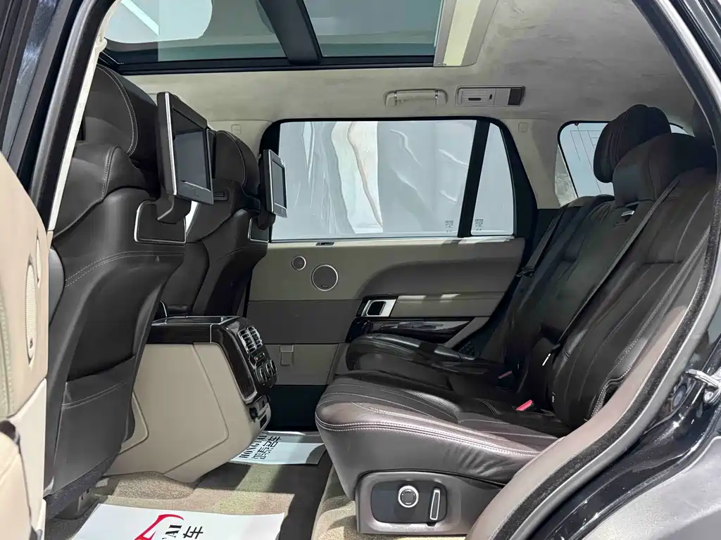 Land Rover Range Rover 2018 — фото 16