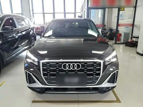 Audi Q2L 2022
