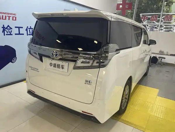 Toyota Vellfire 2021