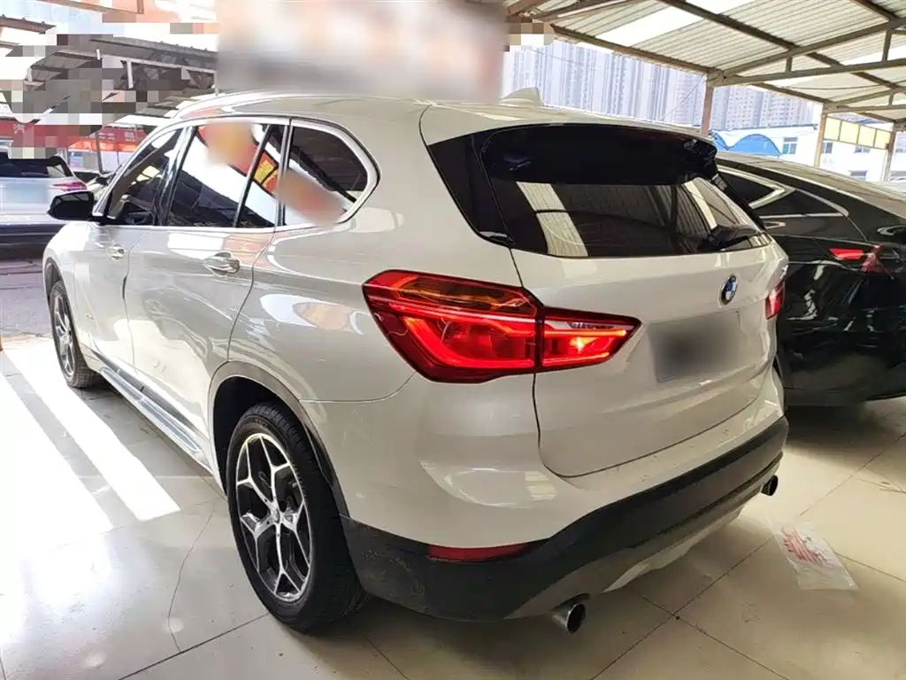 BMW X1 2018 — фото 5