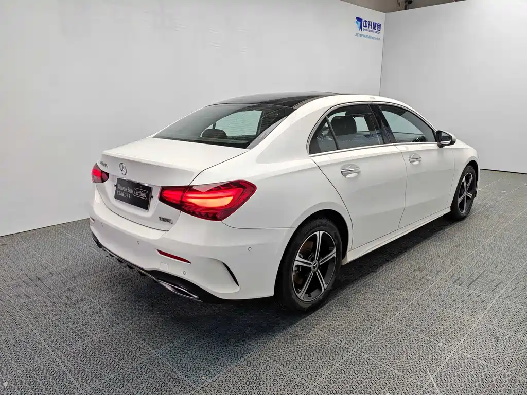 Mercedes-Benz A-Class 2023 — фото 6